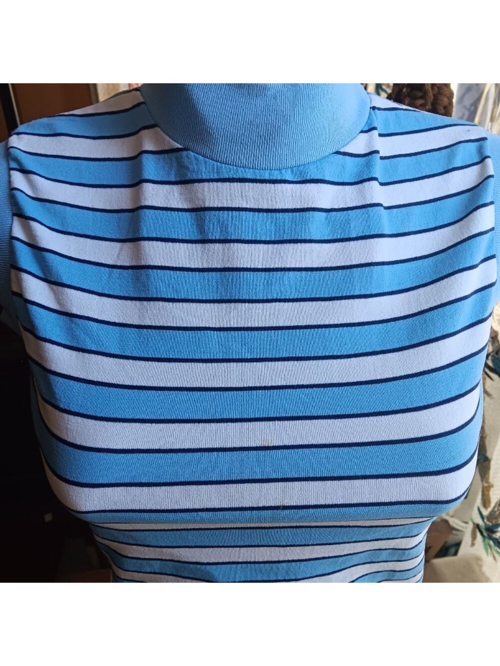 True Vintage XS 1960's Sleeveless T-shirt Knit Mod Indy Nylon Cropped Stretch